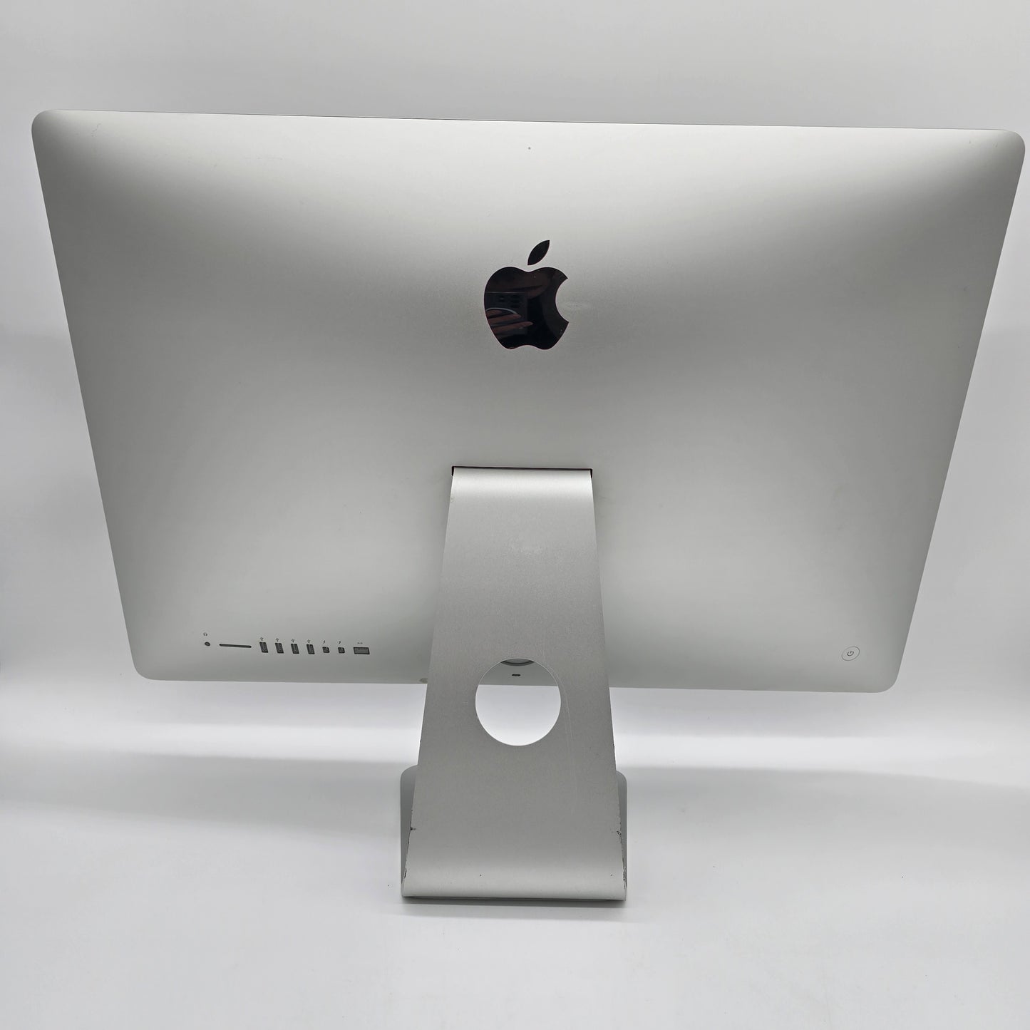 Apple iMac A1419 27" | i5 3.2 GHz | 16GB | 1TB SSD | Chip + Scratches